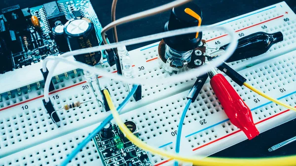 Connettori elettronici per quadri elettrici di invenzione — Foto Stock