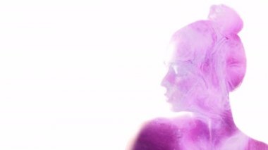 fantezi portresi kadınsı pembe sis kadın