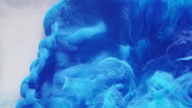 renk dumanı bulut mavi mürekkep damlası su beyaz