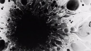 grunge sanat arka plan siyah mürekkep lekesi akışı beyaz