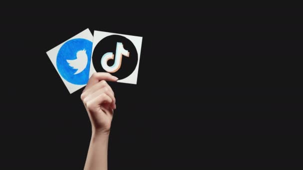 Digital marketing social media icons female hands — Stock Footage Digital marketing social media icons female hands Royalty Free Stock Video