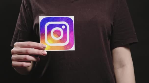 Ícone instagram promoção de mídia social logotipo da mão — Vídeo de Stock