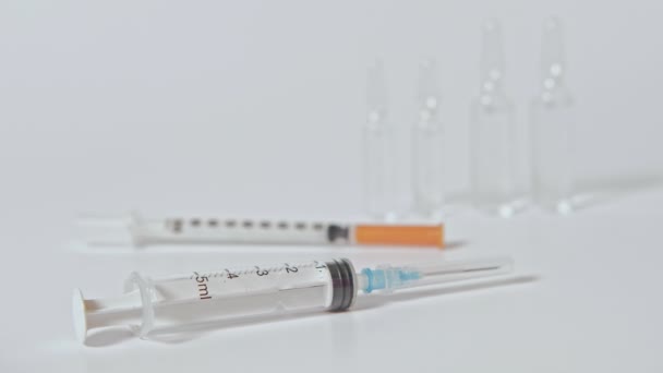 Injekciós gyógyszer nővér kézi inzulin fecskendő — Stock videók