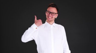 Jest, mükemmel seçim, neşeli adam.