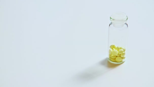 médicament dosage main gant diffusion pilule ensemble 2