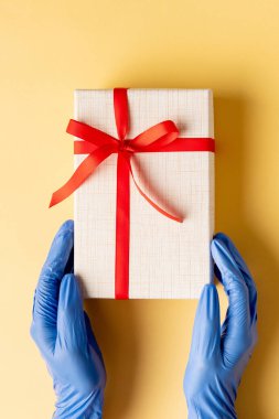 Noel sürprizi covid-19 önleme el kutusu