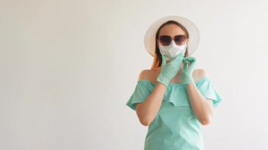 COVID-19 koruma. Güvenli kadın sağlık maskesi.