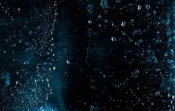 Vått glas bakgrund teal blå fönster vatten droppar — Stockfoto