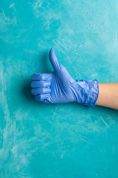 Covid-19 πρόληψη ιατρική υποστήριξη γάντια χειρός — Φωτογραφία Αρχείου