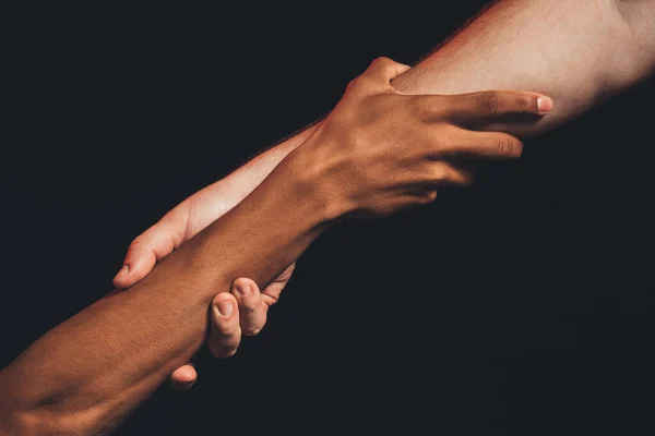 Noir vies matière raciale amitié mains tenant — Photo