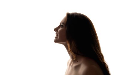 Yaşlanma karşıtı terapi gören mutlu bir kadın.