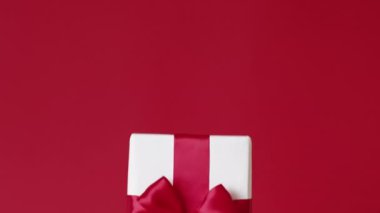 Salgın hediye teslimatı covid-19 noel 2021