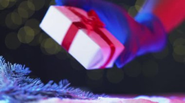 Noel hediyesi covid-19 yeni yıl tatili 2021