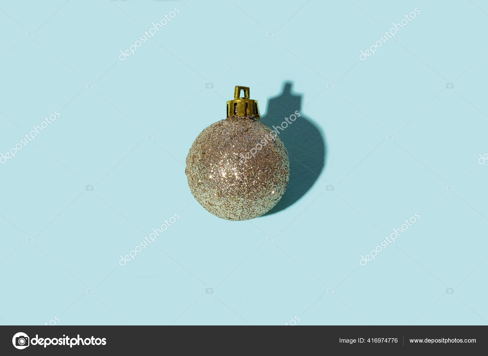 クリスマスボール冬の休日の装飾シルバーブルー ストック写真 C Golubovy クリスマスボール冬の休日の装飾シルバーブルー ストック写真 C Golubovy