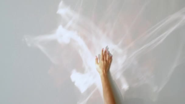 Helende energie spirituele verlichting vrouwelijke hand — Stockvideo