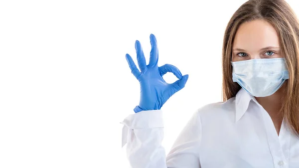 Πανδημία προστασία ok χειρονομία καλή δουλειά γυναίκα — Φωτογραφία Αρχείου
