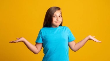 Hiçbir şeyden haberi olmayan çocuk. Kimin umrunda.