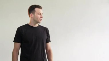 Özel teklif hevesli adam marka promosyonu