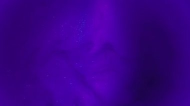 Floresan boya karışımı. Mürekkep sıçraması. Odaklanmamış mor neon renkli parlak bulutlu girdap halinde buharlaşan su damlası soyut arka planda yayılıyor..