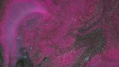 Köpüklü sıvı. Parlak mürekkep karışımı. Odaklanmamış mor siyah renk parçacıkları dokusu karışık dalga soyut sanat arkaplanı.
