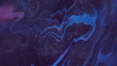 Dalga dokusu. Mürekkep arkaplanı. Bokeh yaratıcı neon soyutlamasında odaksız mavi pembe renkli koyu siyah lekeler..