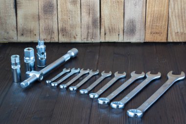 çok sayıda inşaat dışarı taşımak için farklı araçlar kümesi