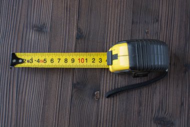 çok sayıda inşaat dışarı taşımak için farklı araçlar kümesi