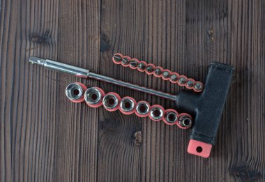 çok sayıda inşaat dışarı taşımak için farklı araçlar kümesi