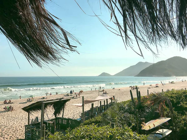 Rio Janeiro Brasil 2018 Costa Oceano Praia Pessoas Estão Descansando — Fotografia de Stock