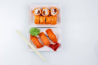 Philadelphia usulü somon ve krem peynir.