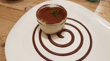 Vegan vejetaryen İtalyan tatlısı