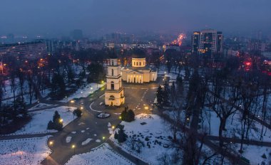 Şehir Kişinev, havadan panoramik görünümü Katedralde. Moldova 2