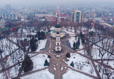 Şehir Kişinev, havadan panoramik görünümü Katedralde. Moldova 2