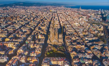 Barselona Eixample ikamet bölgesi, Sagrada havadan görünümü 