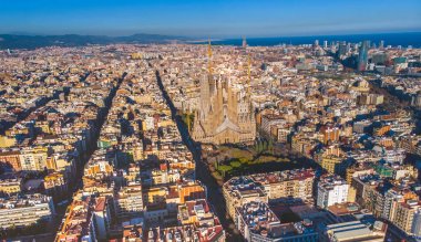 Barselona Eixample ikamet bölgesi, Sagrada havadan görünümü 