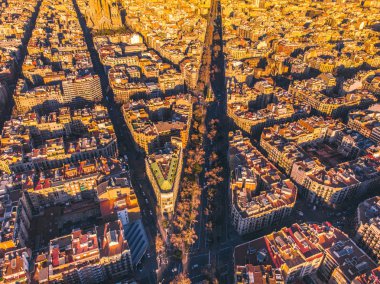 Barselona Eixample ikamet bölgesi, Sagrada havadan görünümü 