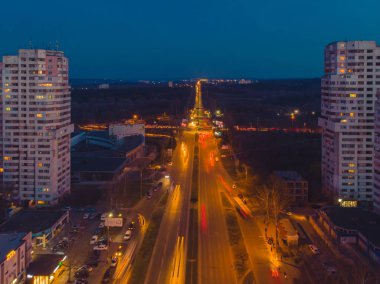 Güzel bir gece şehri. Chisinau şehrinin kapıları, Moldova