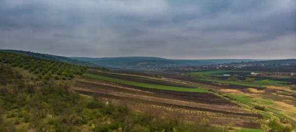 Lands landskapet på våren. Flygvy. Moldavien, 2019 — Stockfoto