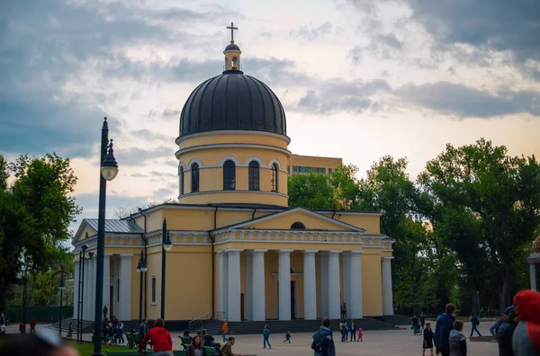 Katedra Narodzenia Pańskiego w Cathedral Park jest głównym mołdawskim Orthod — Zdjęcie stockowe