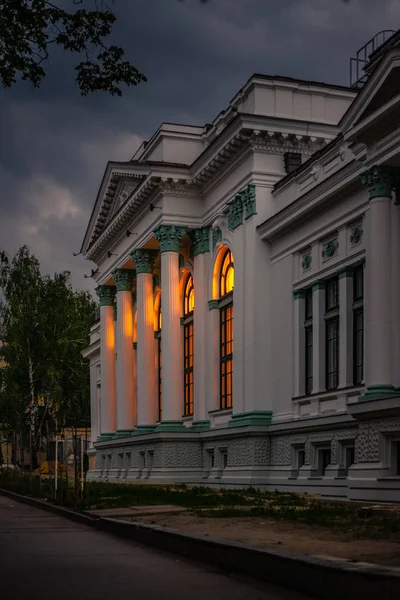 Teatro Mihai Eminescu nella città di Chisinau, Moldova 2019 — Foto Stock