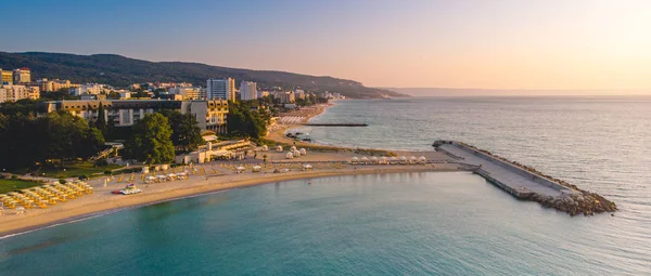 Панорамный вид на западную часть пляжа Золотые пески в Болгарии . — стоковое фото