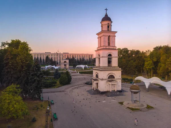 Chisinau Moldova 2020 チシナウのキリスト降誕大聖堂の鐘楼 モルドバ 空中風景 — ストック写真
