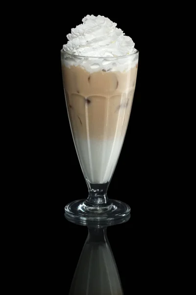 Milkshake Καπουτσίνο Καλοκαιρινά Σας Cocktail Απομονώνονται Μαύρο — Φωτογραφία Αρχείου