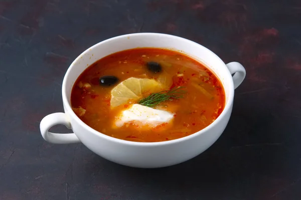 Частина традиційного солянського супу — стокове фото
