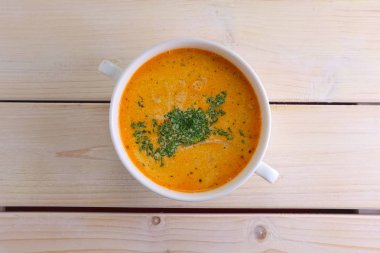 Vejetaryen havuç kremi-çorba