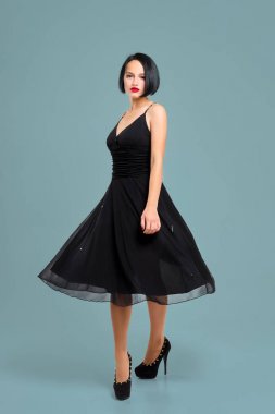 stüdyoda dans güzel kız