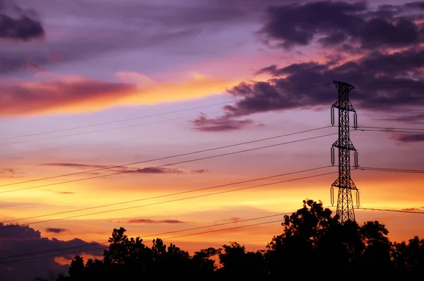 Silhouette Palo Elettrico Con Cielo Tramonto — Foto Stock