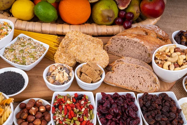 Ballaststoffreiche Gesunde Lebensmittel Vielfalt Ballaststoffreichen Gesunden Superfood Früchten Und Lebensmitteln — Stockfoto