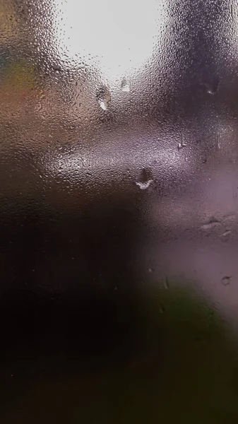 Druppels Natte Glas Met Onscherpe Achtergrond — Stockfoto