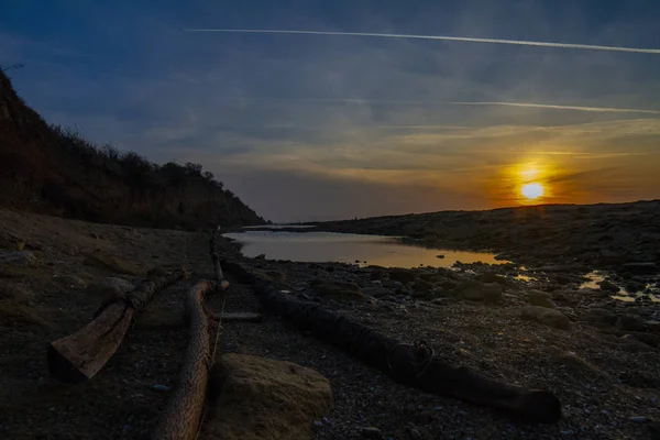 Bize şafak verir boyalar